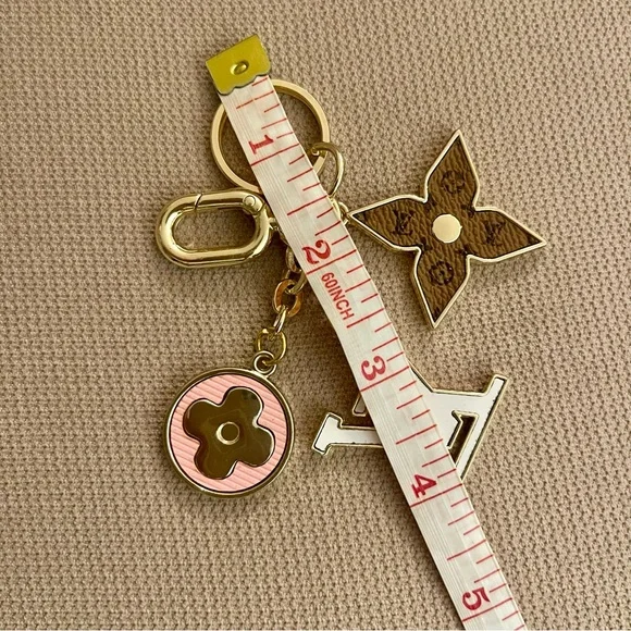 Elegant L V Gold and Pink Flower Key Holder - Picture 2 of 2